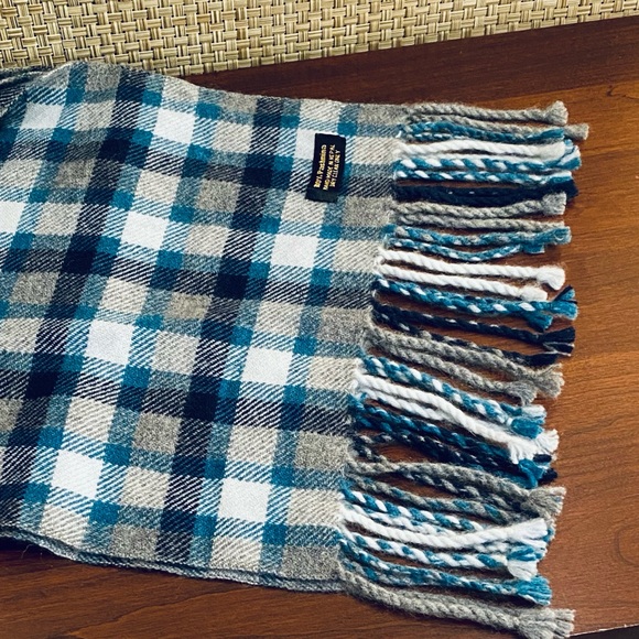 Gray-Blue Buffalo Check Pattern Pure Pashmina Stole from  NWOT 100% Pashmina Blue & Gray Plaid Scarf Nepal